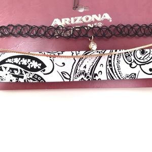 Arizona NWT choker necklaces